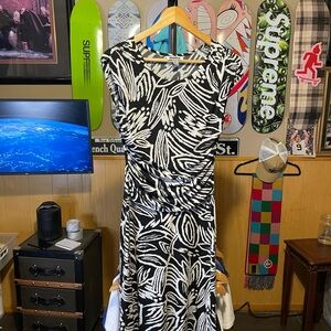 Elegant Black and White Patterned Dress Intermission size 8